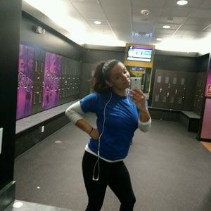 Meet your Posher, Nadia